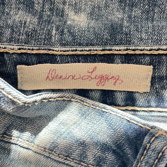 Decree Mid-Rise Distressed Skinny Jeans, Size 26 - Picture 4 of 4